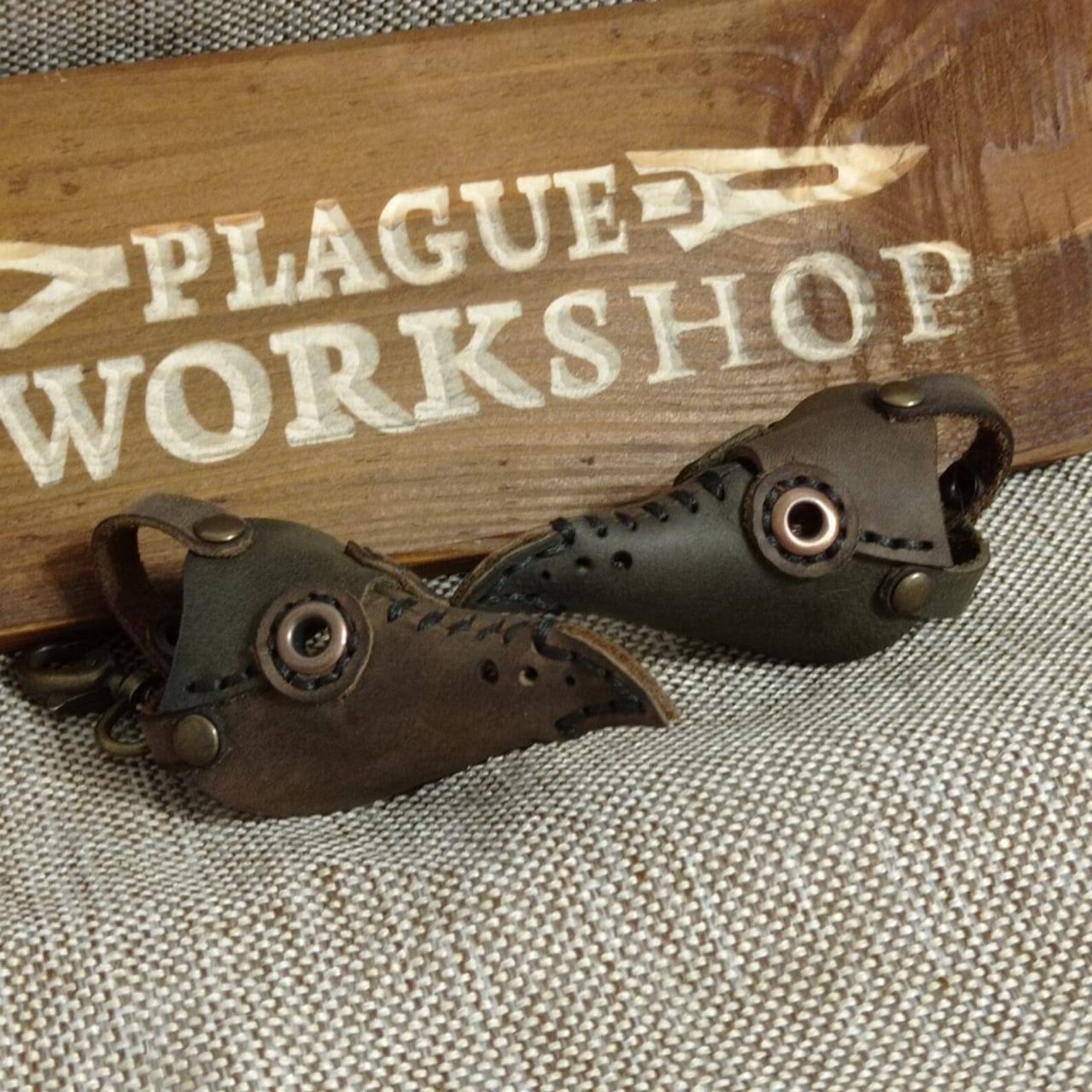 Small Plague Doctor keychain | Etsy