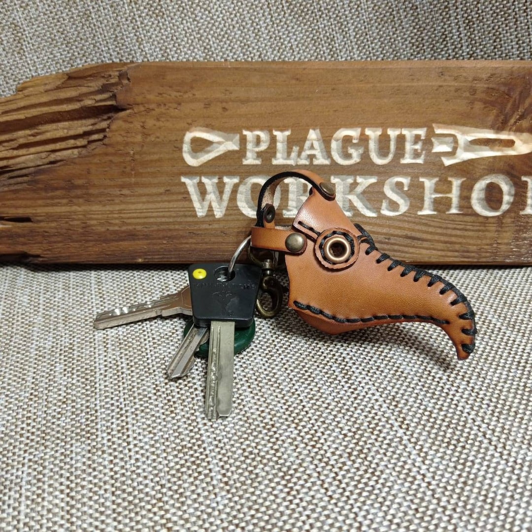 Small Plague Doctor Keychain - Etsy