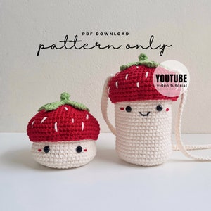 Puede incluir: Patrón de crochet para un adorable amigurumi de hongo de fresa. El patrón incluye un hongo pequeño y un hongo más grande con una correa. El patrón está disponible para descargar en PDF e incluye un tutorial en video de YouTube.