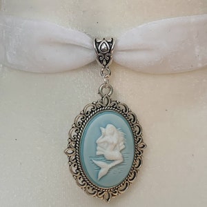 Blue Mermaid Cameo White Velvet Choker