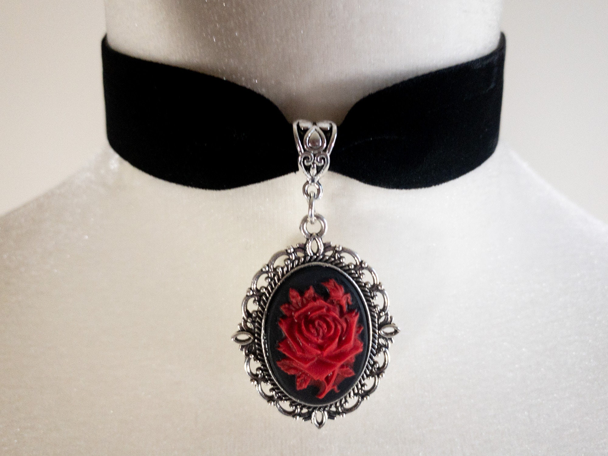 Red Rose Choker Red Rose Necklace Black Velvet Choker Cameo - Etsy