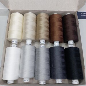 Juego de hilos neutros, juego de hilos en tonos naturales, hilo de poliéster para coser todo, caja de 10 carretes, carrete Coats Moon de 1000 yardas