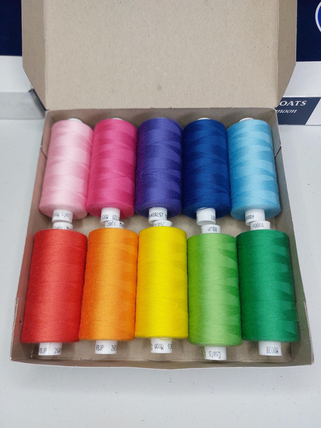 Thread Moos Set Rainbow Set of Threads, Multicoloured Thread Set, Polyester Sew All ...