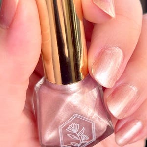 Quartz - Natural Beige Shimmer - 10-Free - Indie Handmade Nail Polish