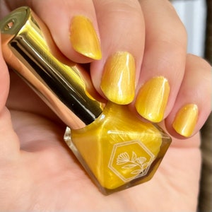 Lemon Tart - Jelly Shimmering Yellow - 10-Free - Indie Handmade Nail Polish