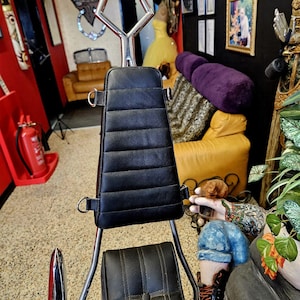 SVAROG England Sissybar Pad, Oldschool Chopper Rückenlehne für Harley Davidson Fahrer