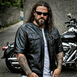 Kamizelka motocyklowa z prawdziwej skóry z rękawami 3/4 - Svarog England