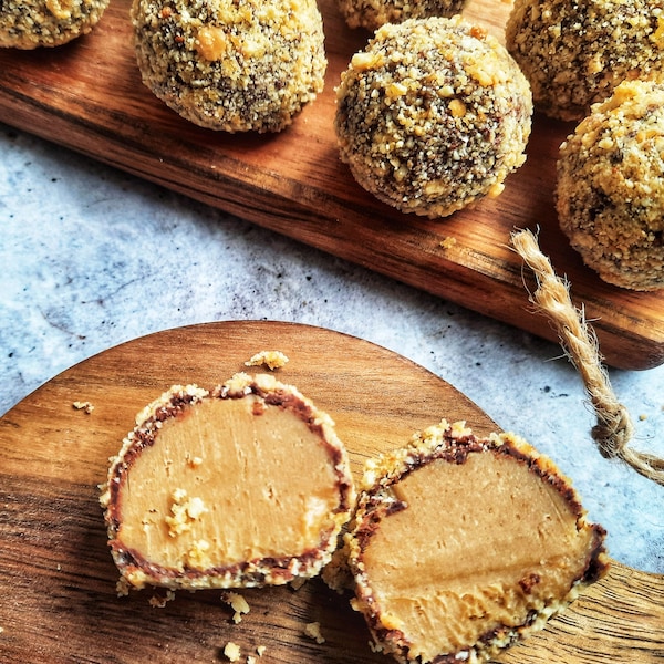 Trufas de mantequilla de cacahuete y caramelo con flor de sal, veganas, caja de 4 u 8