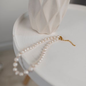 Chunky Baroque Pearl Choker: Elegant Freshwater Statement Necklace