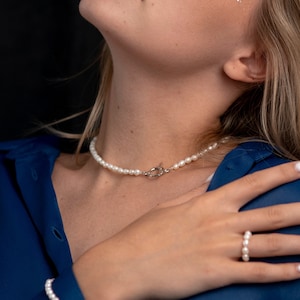 Classic White Pearl Chain Choker Necklace with Toggle Clasp