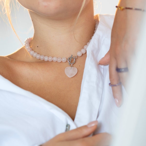 Rose Quartz Beaded Necklace/Raw Rose Quartz Crystal Necklace/Natural Rose Quartz Necklace/Choker/Rose quartz necklace with heart pendant