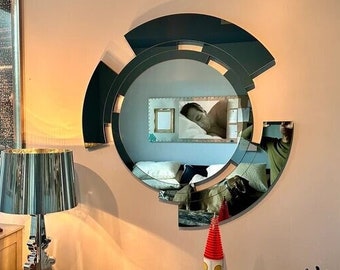 Großer dekorativer Wandspiegel - Handgemachtes asymmetrisches Design - Stilvoller Wohndekor-Akzent