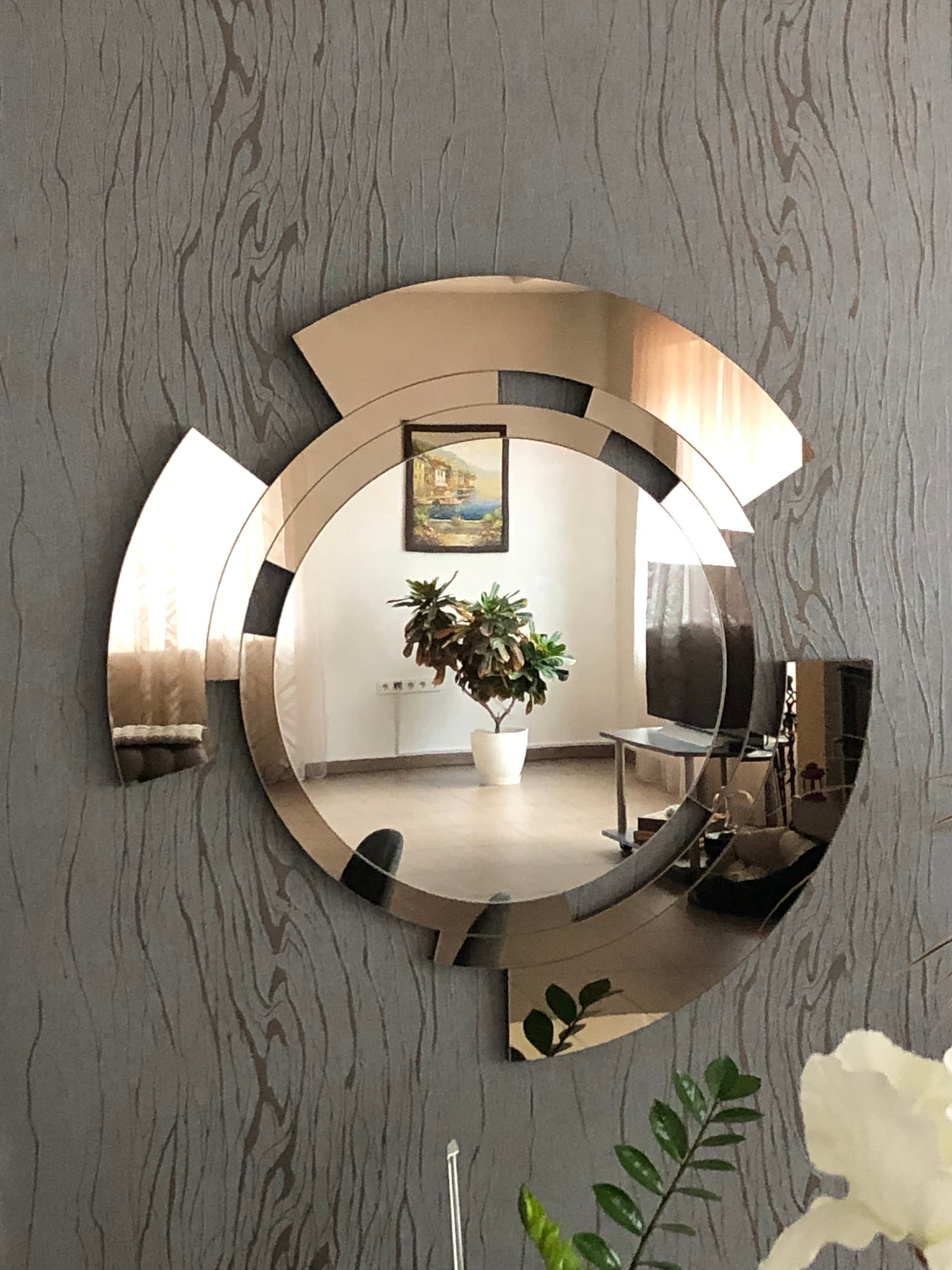 Beautiful Aluminium Coated Mirror Design, wall Decoration