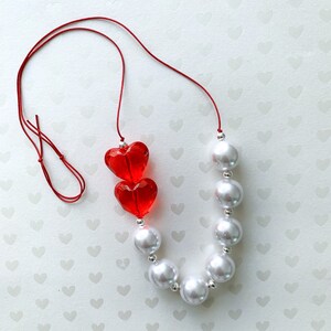 Collier Bubblegum réglable en forme de cœur de la Saint-Valentin, collier de perles Big Chunky, collier de petite fille, bijoux de jeu pour tout-petits, cadeau d’anniversaire