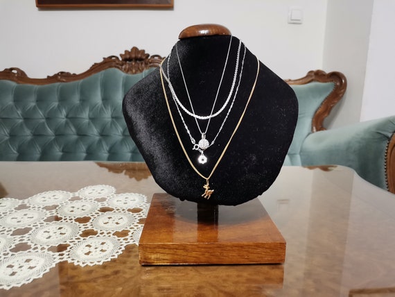 Mannequin 2024 necklace holder