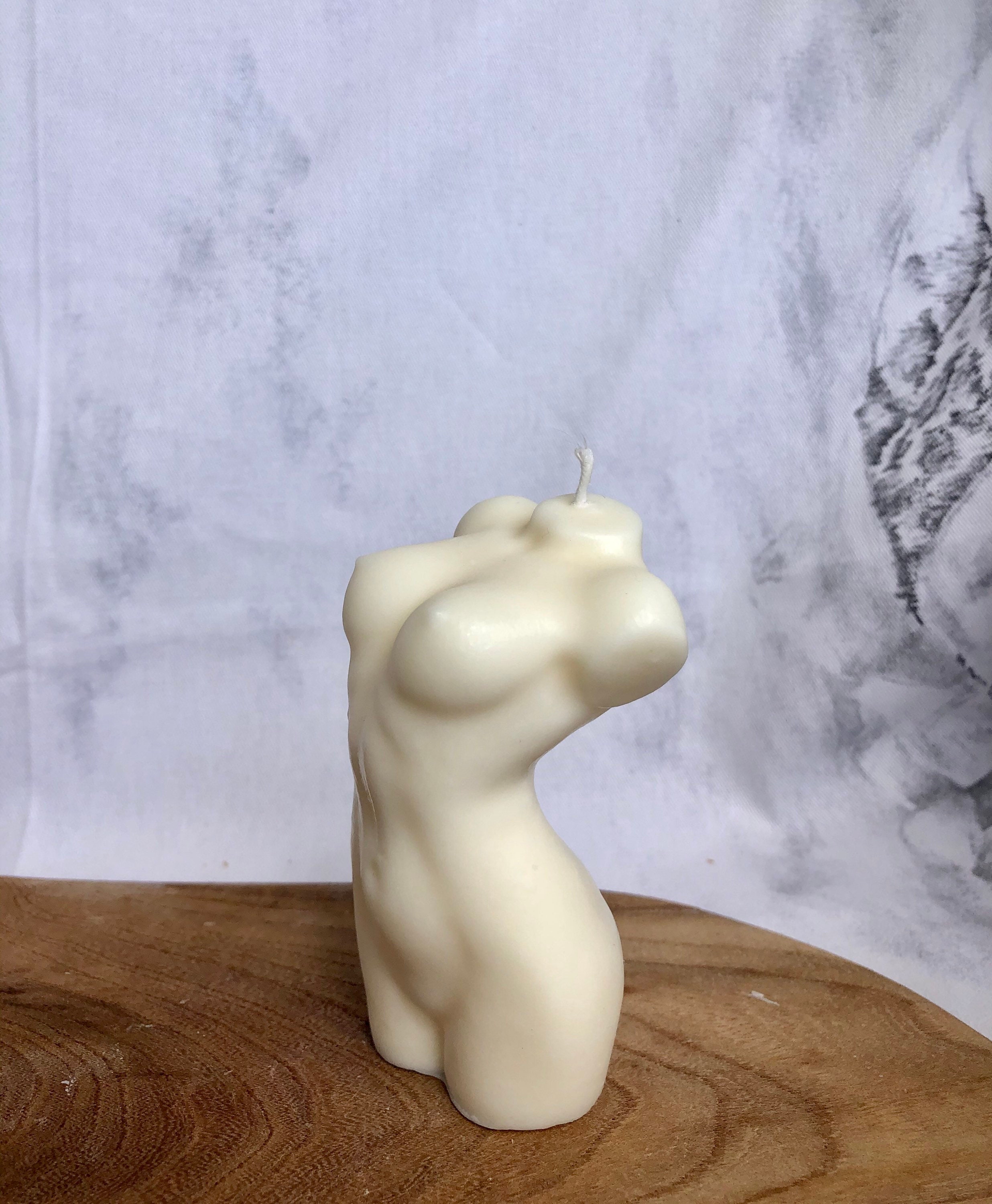 Bougie Femme Courbée Cire de Soja