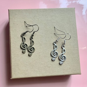 Violinschlüssel Ohrringe, Charme Ohrringe, Musik Note Ohrringe, Musik Ohrringe, Musik Schmuck, Musiker Geschenk, Geschenk für Sänger, Musik-Liebhaber