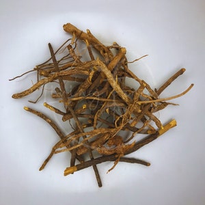 Cryptolepis Sanguinolenta Root 4oz Whole Dried image 1