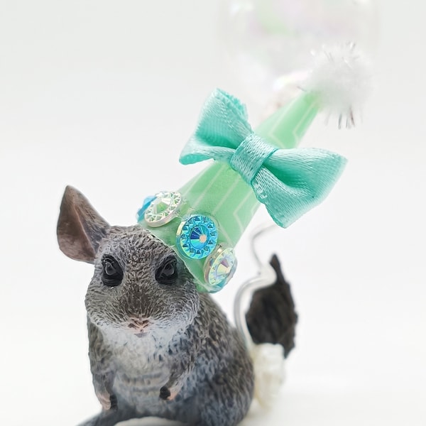 Chinchilla Topper | Cake Decoration | Cake Topper | Party Decoration | Mini Party Hat | Party Animal | Chinchilla Decoration | Party Cake