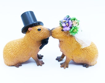 Capybara Wedding Cake Topper | Wedding Cake | Wedding Decoration | Cake Topper | Animal Theme Wedding | Capy Cake Topper | Wild Cake Topper