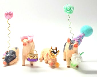 Adornos para tarta de minicerditos: Cerditos de fiesta con sombreros y accesorios