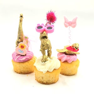 Mini dinosaurios dorados / Dinosaurio para fiestas / Chispas de mesa / Tema de dinosaurio / Adorno para tarta de dinosaurio / Dinosaurio / Mini sombreros de fiesta / Rellenos para bolsas de fiesta / imagen 3