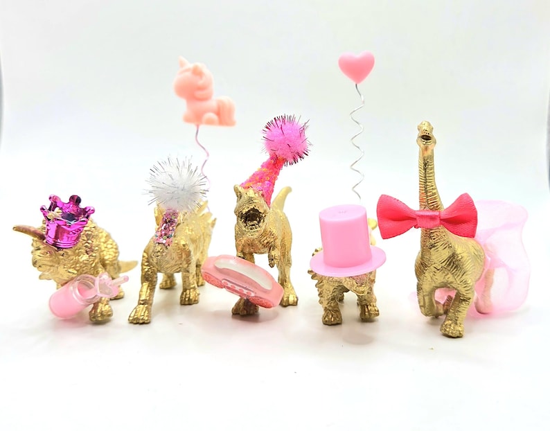 Mini dinosaurios dorados / Dinosaurio para fiestas / Chispas de mesa / Tema de dinosaurio / Adorno para tarta de dinosaurio / Dinosaurio / Mini sombreros de fiesta / Rellenos para bolsas de fiesta / imagen 20