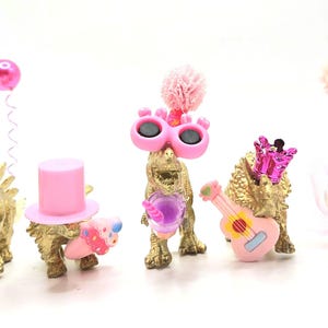 Mini dinosaurios dorados / Dinosaurio para fiestas / Chispas de mesa / Tema de dinosaurio / Adorno para tarta de dinosaurio / Dinosaurio / Mini sombreros de fiesta / Rellenos para bolsas de fiesta / imagen 16