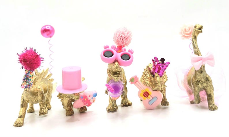 Mini dinosaurios dorados / Dinosaurio para fiestas / Chispas de mesa / Tema de dinosaurio / Adorno para tarta de dinosaurio / Dinosaurio / Mini sombreros de fiesta / Rellenos para bolsas de fiesta / imagen 16