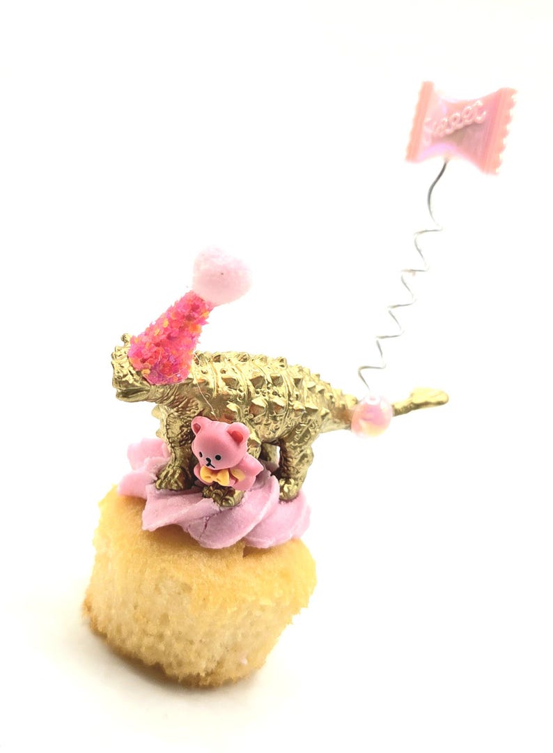 Mini dinosaurios dorados / Dinosaurio para fiestas / Chispas de mesa / Tema de dinosaurio / Adorno para tarta de dinosaurio / Dinosaurio / Mini sombreros de fiesta / Rellenos para bolsas de fiesta / imagen 6