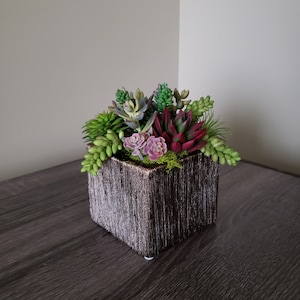 Modernes Sukkulenten Arrangement in KeramikTopf, Kunstpflanzen, Sukkulenten Centerpiece, Silber Kupfer Vase