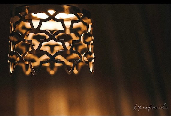 Pot clearance light diffuser
