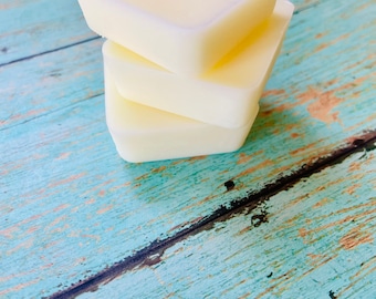 Soy wax melts, so strong, room filling, strong scent, cheap, affordable, strong, scentsy, handmade, pure fragrance oil, scented, clean burn