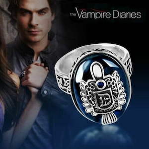 Vampire diaries alaric ring hotsell