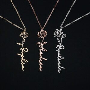 Name Necklace with Birth Flower, Thoughtful Gift for Mom, Floral Name Necklace, Custom Name Necklace for Bridesmaids, Christmas Gifts,