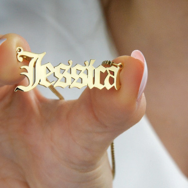 Collar con nombre gótico - Collar con nombre gótico con cadena de caja llamativa - Collar con fecha en inglés antiguo - Collar con letras góticas - Regalo para ella o para él
