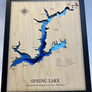 Carte bathymétrique de Spring Lake, Michigan, découpée et gravée au laser 3D, plusieurs couches de profondeur