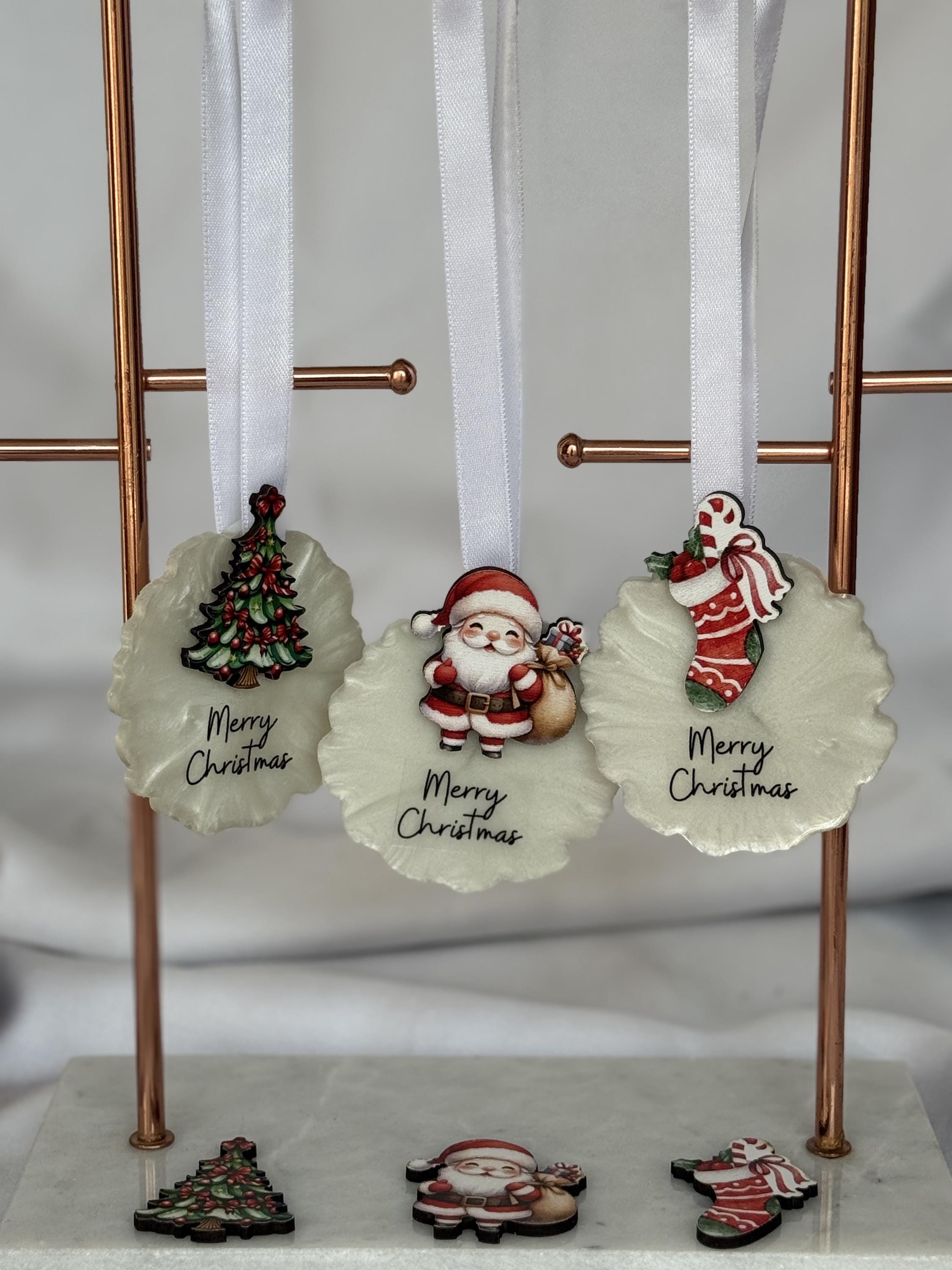 パーソナライズされたクリスマスオーナメント：エポキシホリデーギフト