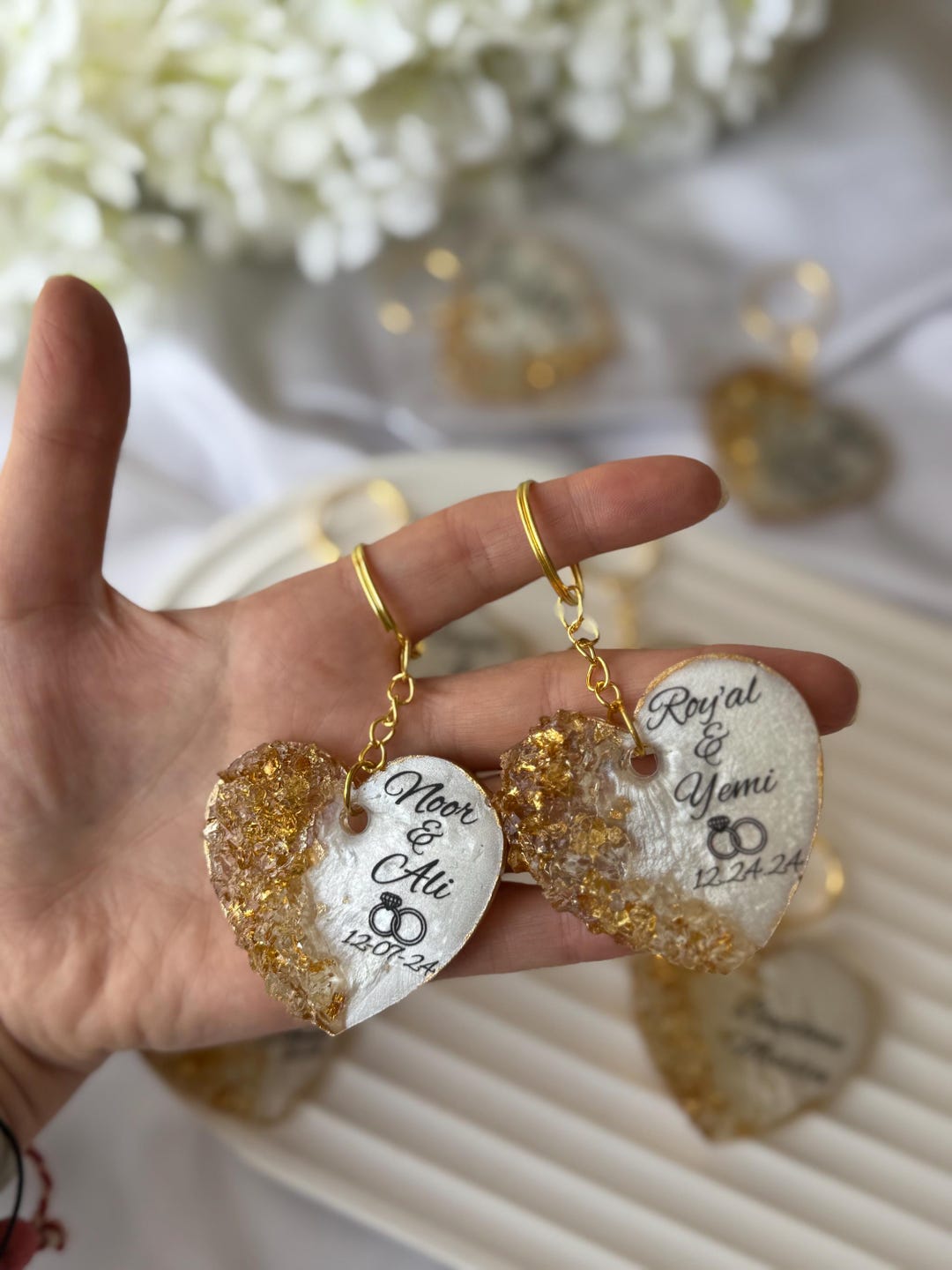 12 Gold Heart Wedding Keychain Favors – Corazón Recuerdos For Boda, Bautizo, Comunion