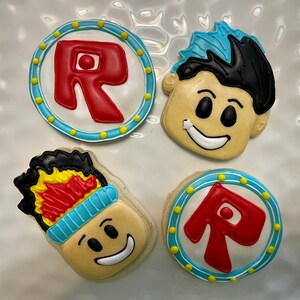 Roblox Noob skin Cookie Cutters // Video Games // crafts, fondant, clay,  play dough