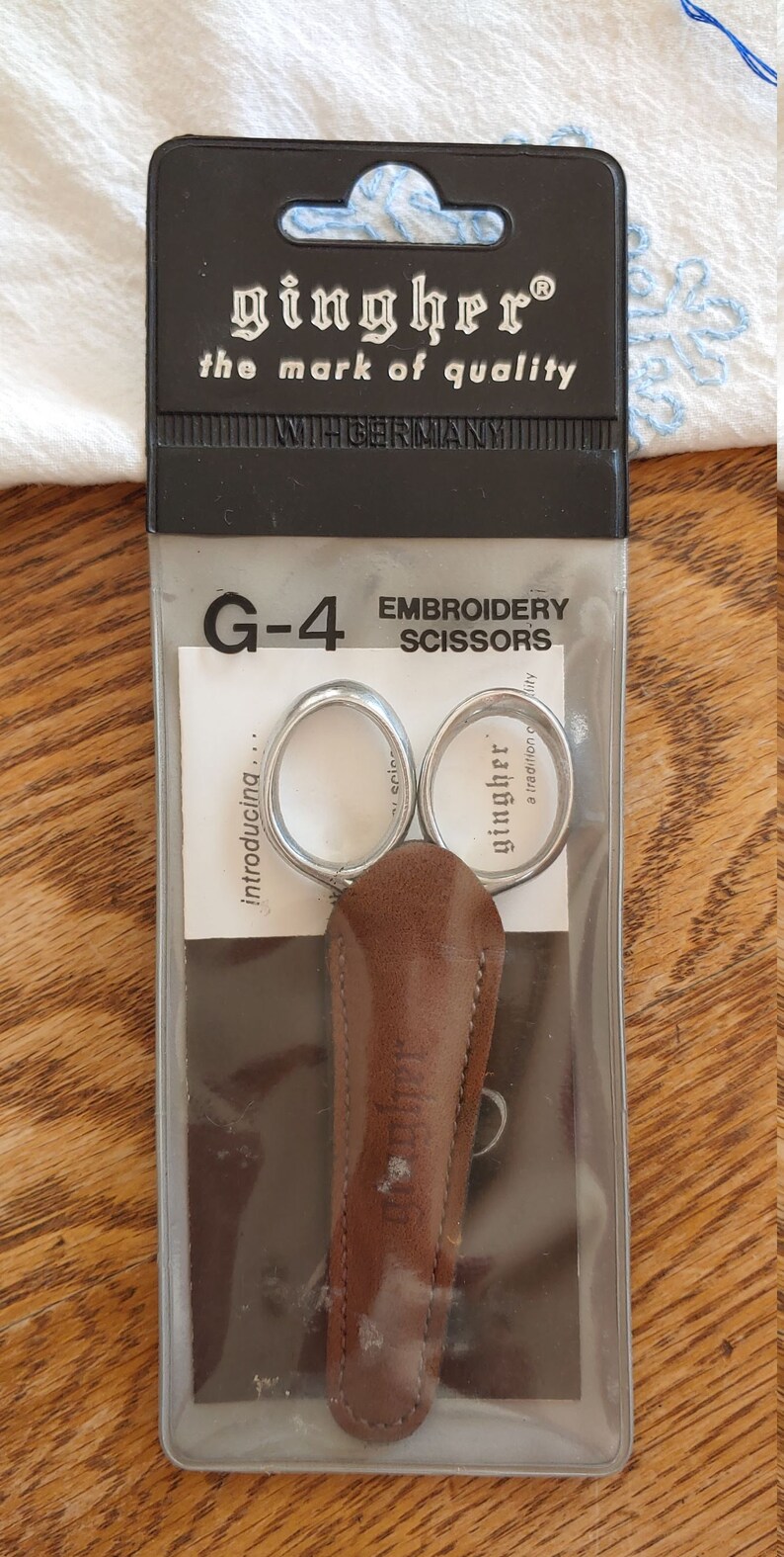G5 5 Sewing Scissors Needlecraft Cross Stitch Gingher G4 Craft Supplies 4 Embroidery Scissors