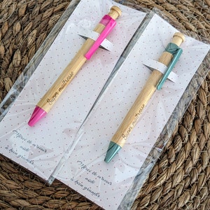 Stylo en Bambou Gravé "Super Maîtresse" – Cadeau de Fin d'Année Idéal – Cadeau Personnalisé pour Maîtresse : Stylo en Bambou Gravé