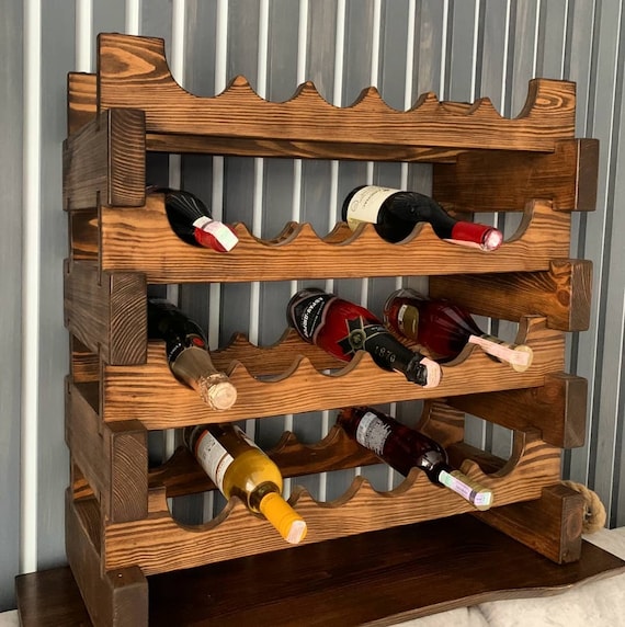 Estante de vino de madera de PU, 11x botellero de botellas, imitación de  madera rústica, estante de vino alto -  España