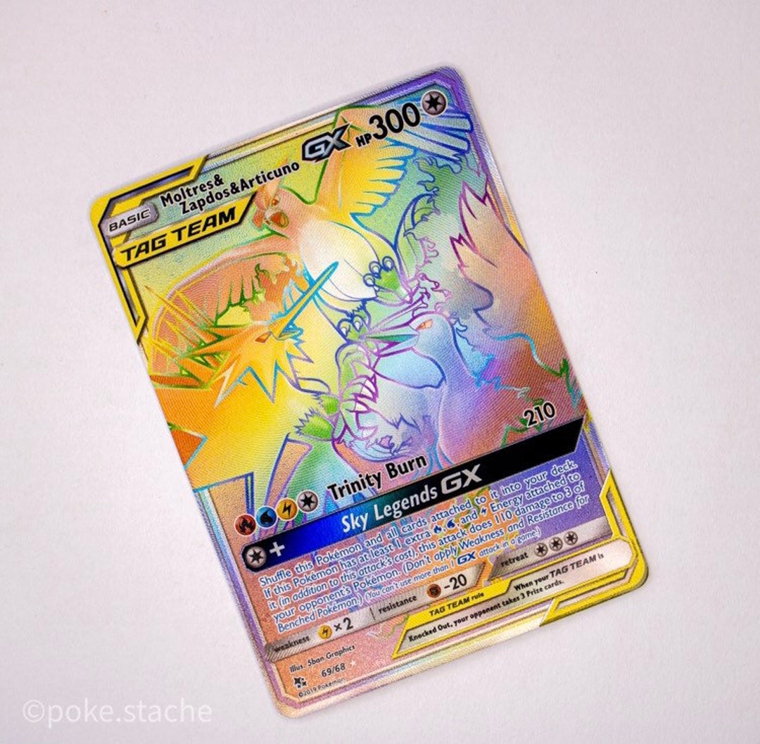 Pokemon - Sun & Moon - Hidden Fates - Moltres & Zapdos & Articuno-GX  (Rainbow Rare) - 69/68 - Graded 