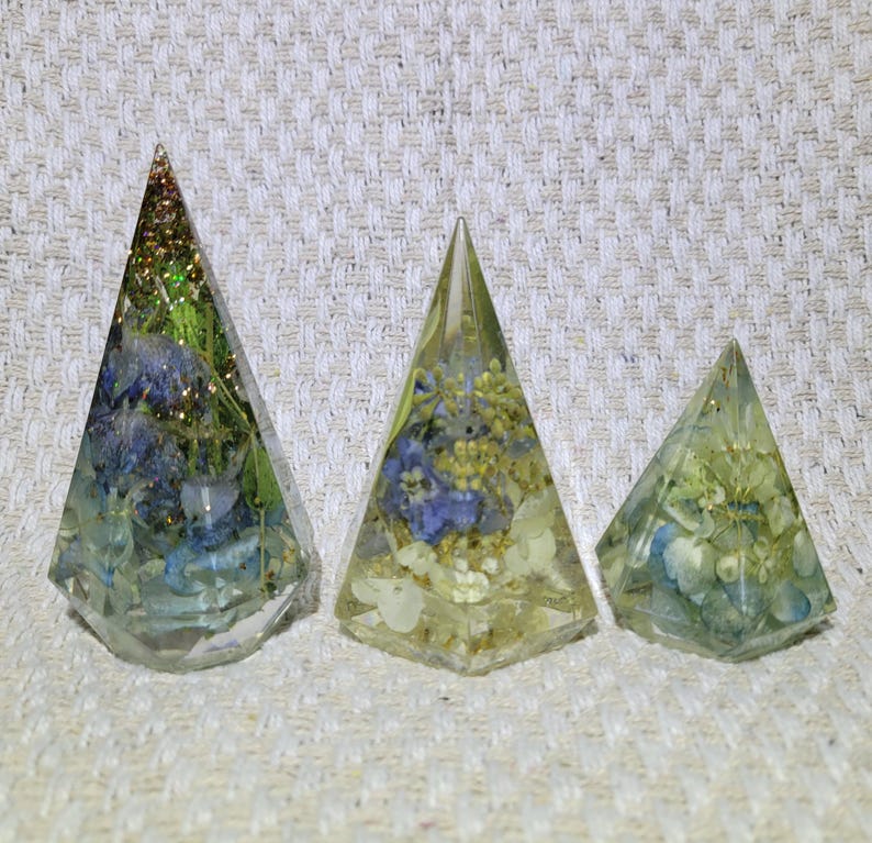 Preserved Flower Ring Holder image 10