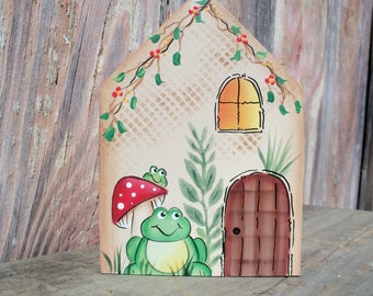 Summer cottage, garden decor, frogs and mushrooms, wooden house, tiered tray decor, shelf sitter