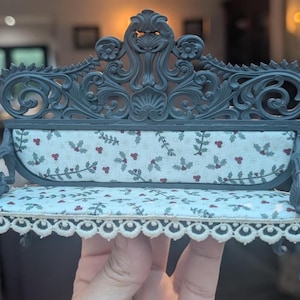 Handgemachte 1:12 Maßstab viktorianisches Puppenhaus Sofa, antike Sitzbank