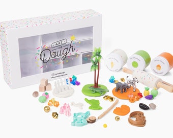 Playdough Kit, Construction and Truck Play Dough, Sensory Play, Pretend  Play, Playdoh Tools, Craft Kit, Busy Box for Kids, Boys Gift