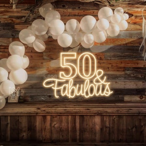Cinquenta e fabuloso letreiro de néon personalizado, decoração de parede de letreiro de aniversário de 50 anos, presente personalizado de luz de néon para ela, letreiro de LED personalizado, presentes personalizados