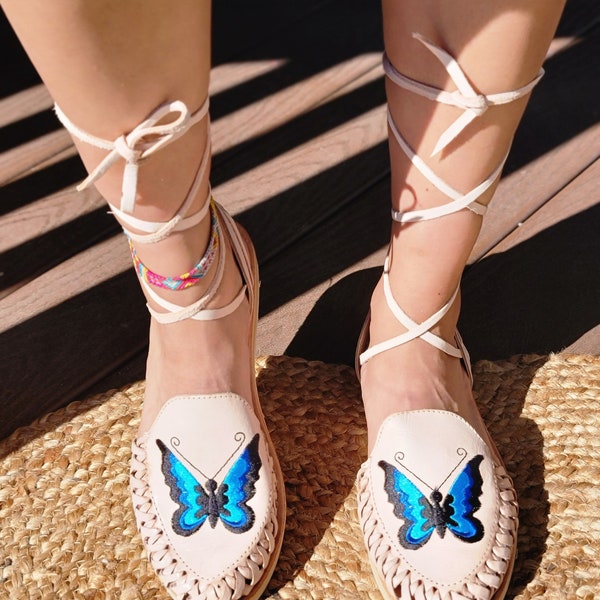 Mexican Huarache Blue Butterfly Sandals | Womans Huarache Butterfly Shoe | Lace Up Artisan Leather Sandal in Pale Beige/Off-White